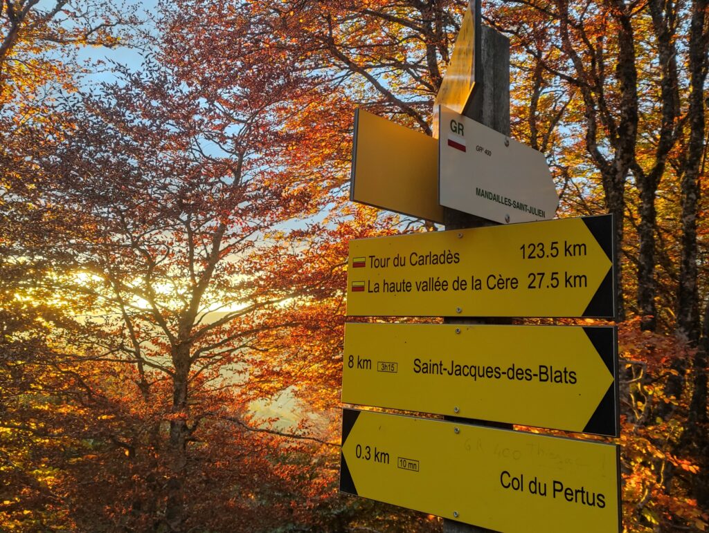 GRP tour du carlades cantal randonnee